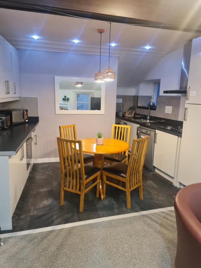 Ulverston Town Centre Flat Eksteriør billede